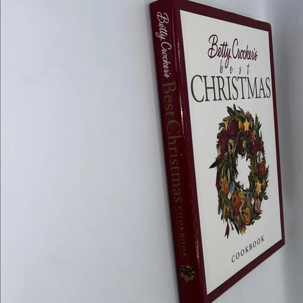 Betty Crocker Red and Gold Christmas Cookbook